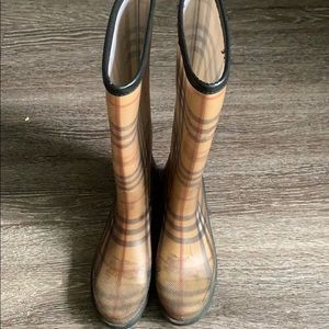 Burberry rain boots